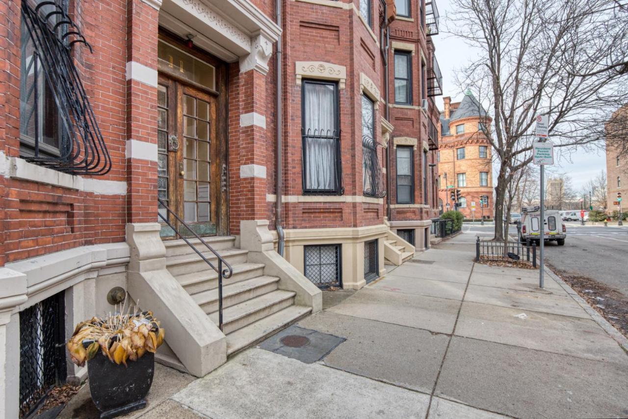 Apartment Back Bay Studio Steps From Newbury T Bos-557 Boston
